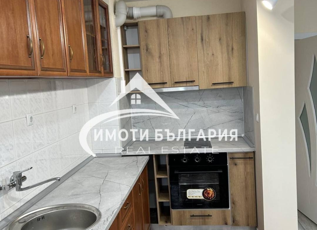имоти Карлово Апартамент в гр. Карлово 82 кв.м.